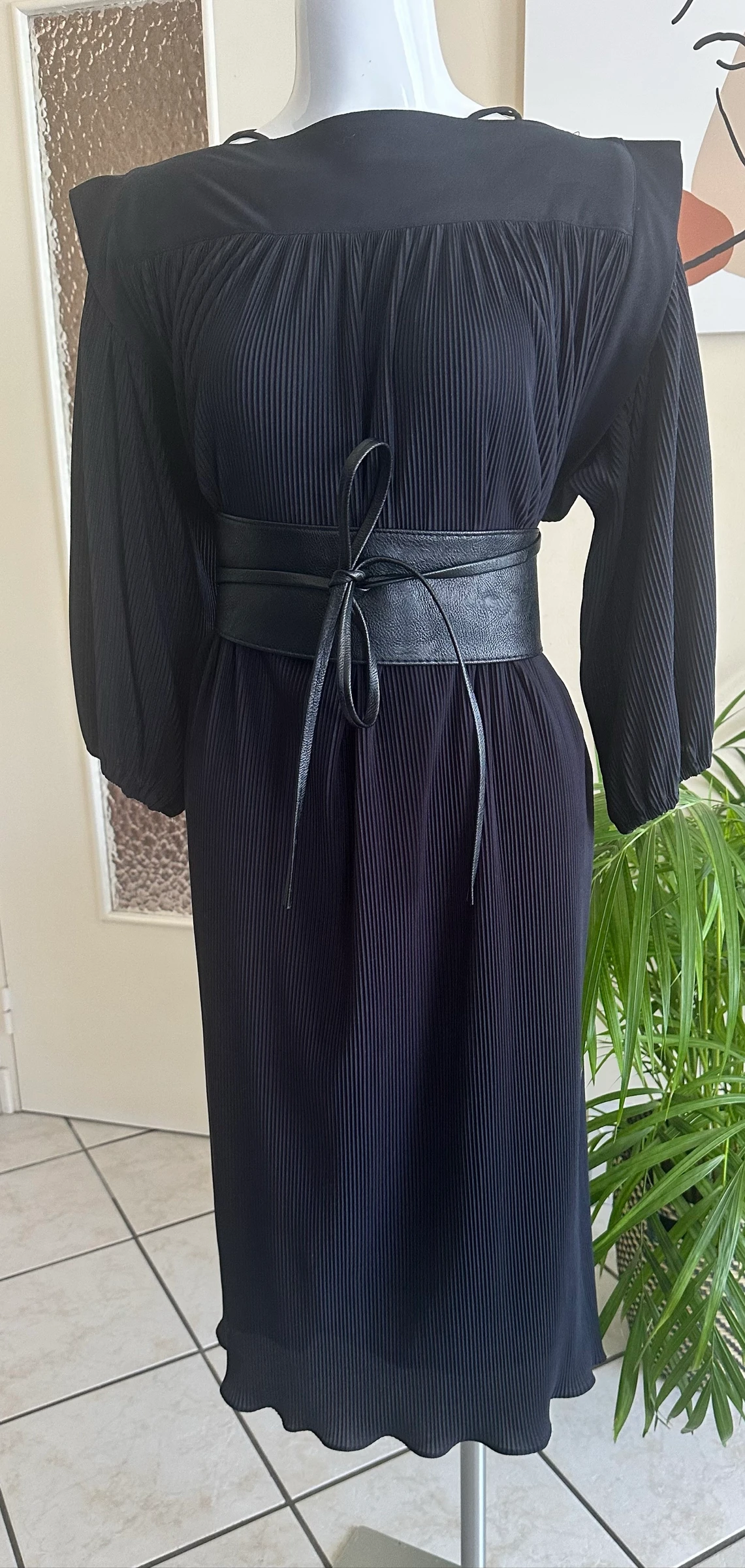 Black Lined Dress Size 42/44 – Never Worn – Zero Sheer – photo 3